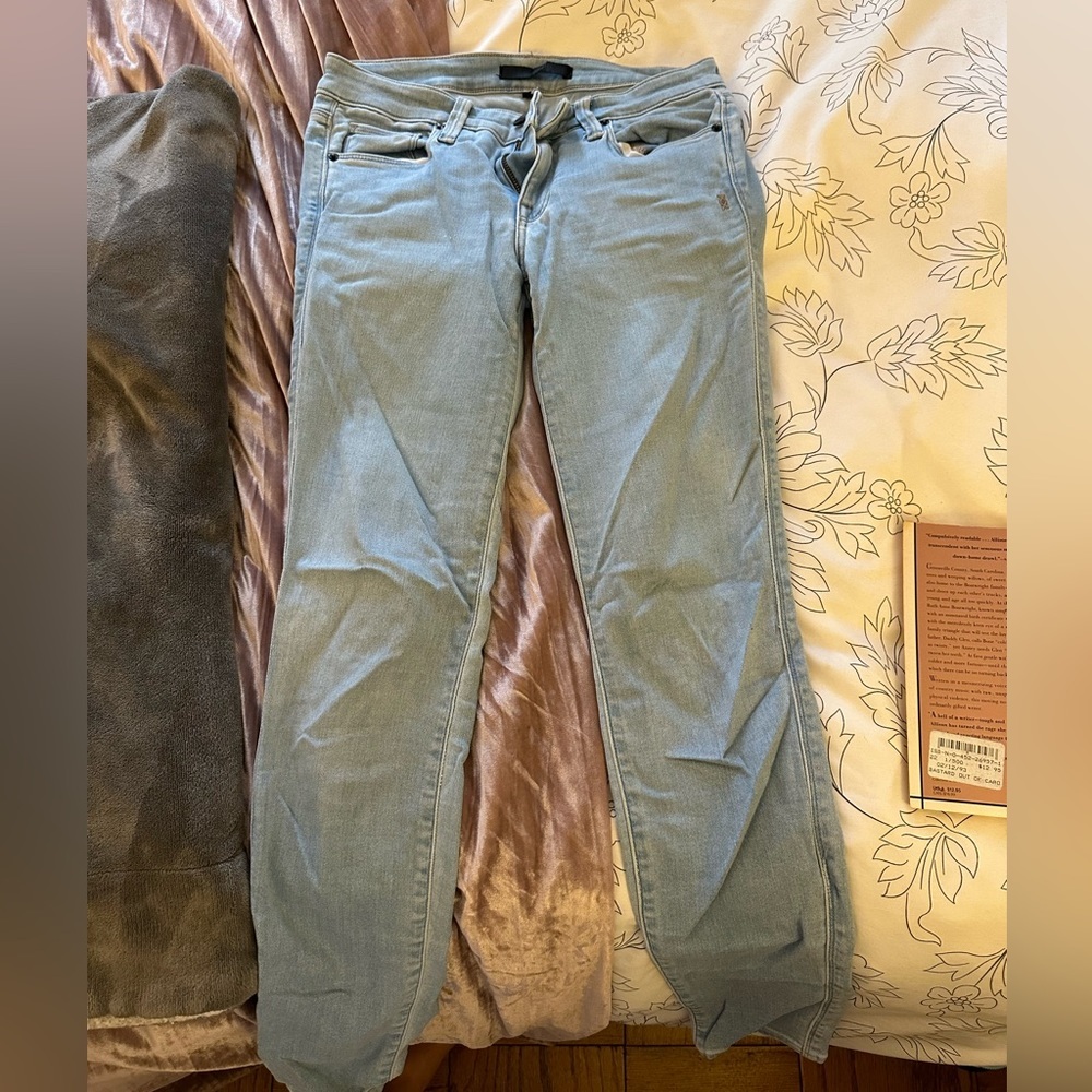 Genetic brand - size 27 light wash stretch jeans